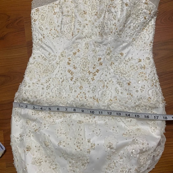 MORI LEE white straight neckline strapless gold beaded appliqué wedding dress 12 - Picture 15 of 16